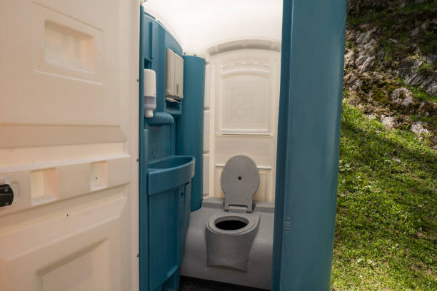 Best Construction site porta potty rental  in Huntsville, MO